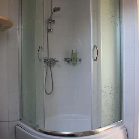 アパート A Kert Rezi