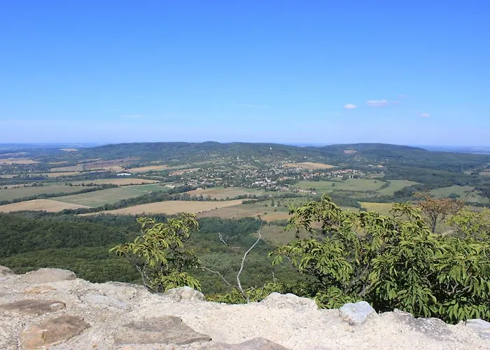 Apartament A Kert Rezi